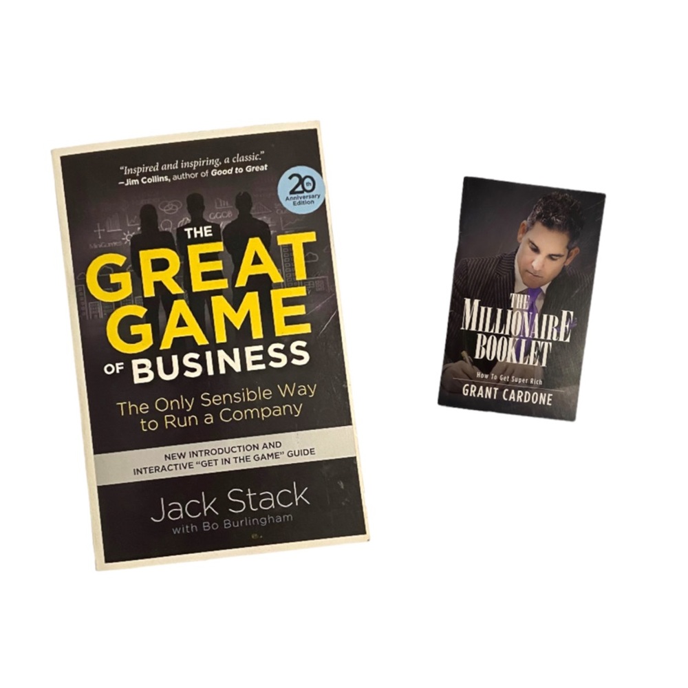 🌻3/$18 or 5/$25🌻 2 Piece Business Book Bundle